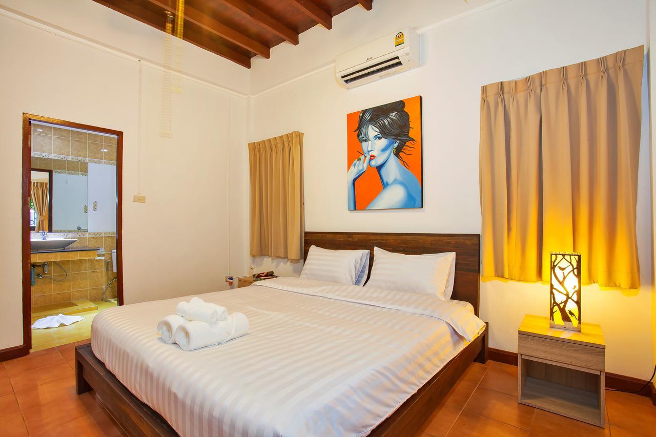 Traditional Thai Villa Nikkie In Tropical Nature, 4Br & Pool, Near Rawai Beach Nai Harn Eksteriør billede